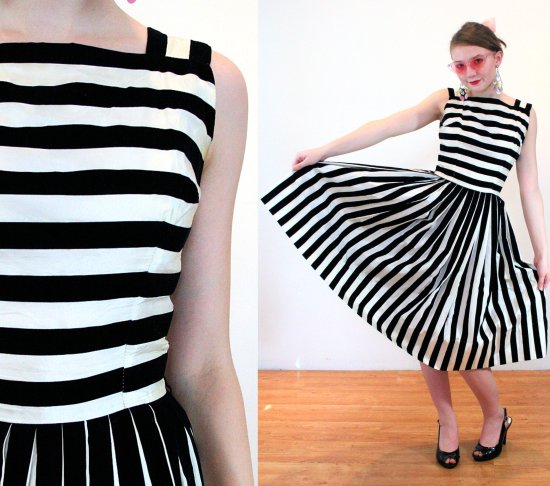 Dress_Chumley_Black-Velvet_White-Satin_Striped_JZ93019-15_001.JPG