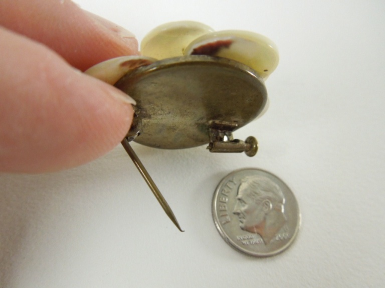 00165-001claspHandSMALL.jpg