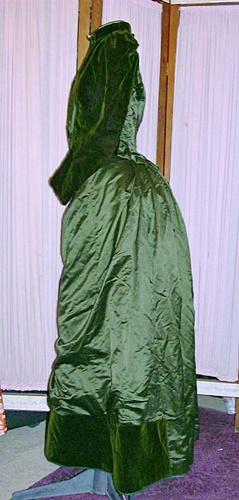 1870 80s-antique-dress-green-silk-bustle dress-two piece-skirt-bodice-anothertimevintageappael.jpg
