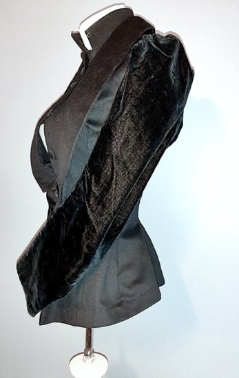 1890s victorian black wool jacket velvet sleeves,antique bodice jacket.jpg