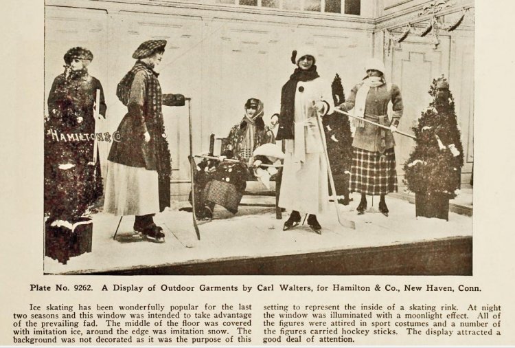 1916SportswearStoreWindow.jpg