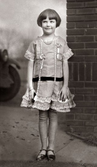 1920s girl.jpeg
