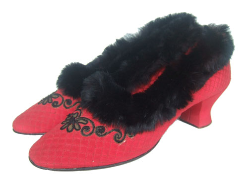 1920s unbranded red and black slippers sml 2.jpg