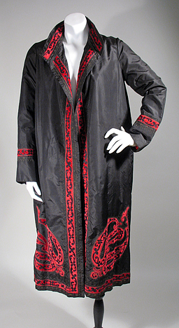 1920sblackcoatred2.jpg