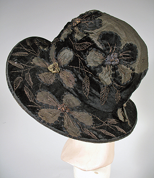 1920sgoldappliquehat2.jpg