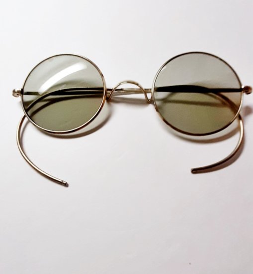 1930s round sunglasses,thirties,deco,depression,wire,anothertimevintageapparel.jpg