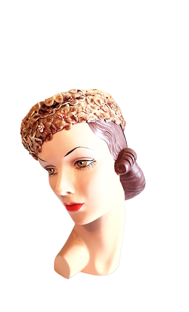 1940s_peach_taupe_flowered_velvet_tilt_hat_vintage--PhotoRoom.png 3.png