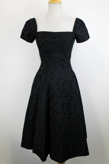 1950s embroidered dress.jpg