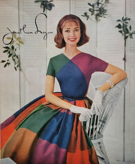90s Beige Santana Knit Skirt by St John, Size 8 - Ruby Lane