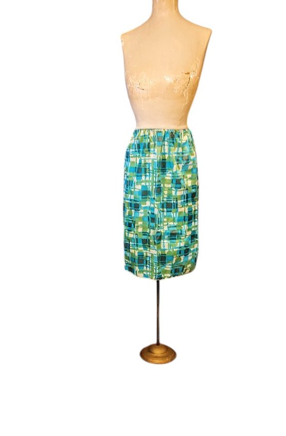 1960s green print nylon half slip vintage-Photoroom.jpg