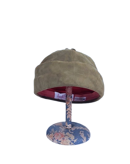 1960s_mod_olive_green_suede_round_pillbox_hat_beanie_tassel_vintage-1_removebg-preview.png
