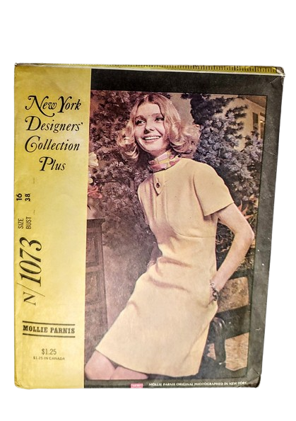 1960s_vintage_designer_pattern_mollie_parnis_mccalls_b_38_short_princess_line_dress-removebg-p...png