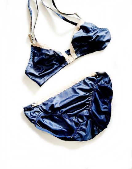 1980s bra and panties set,vintage underwear,vintage lingerie set,blue,bettebegoodvintage.jpg