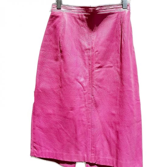 1990s real leather skirt ,bright pink leather,short 90s vintage skirt,bettebegoodvintage.jpg