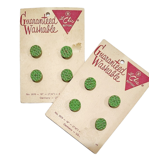 2 green glass button card unused 1950s-PhotoRoom.png-PhotoRoom.png