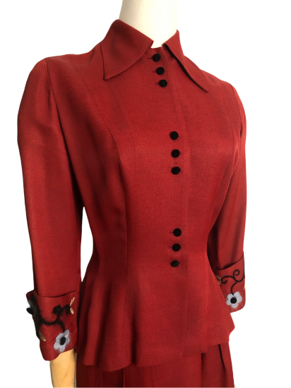40s red suit jacket.PNG