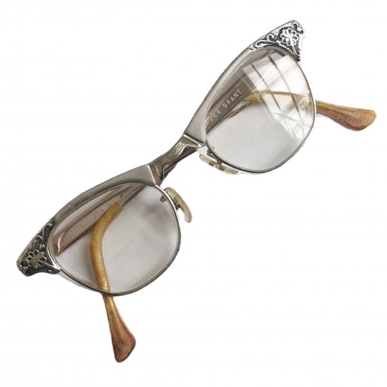50s cat eye glasses.jpg