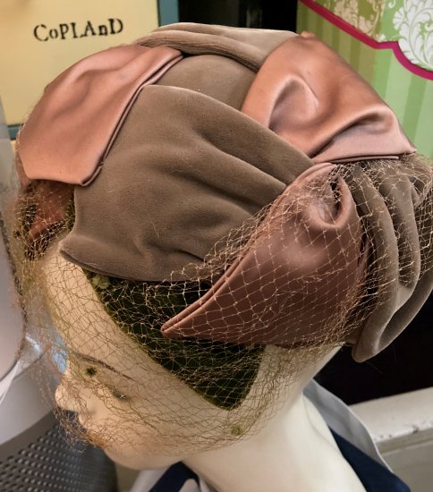 50s Velvet taupe & olive veiled hat (2).JPG