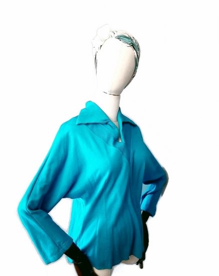 50s vintage blue knit top,yoke design,wing collar,sleeves,anothertimevintageapparel.jpg