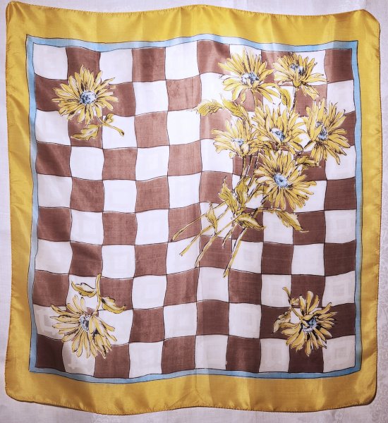 50sdaisyscarf01.jpg