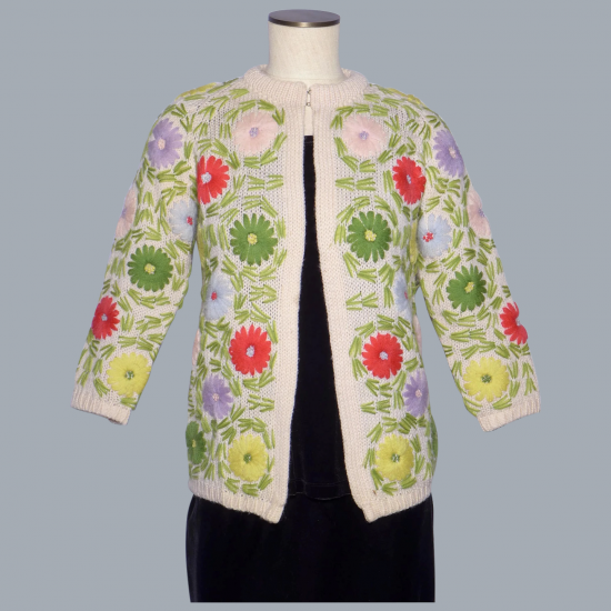 60sfloralembsweater.png