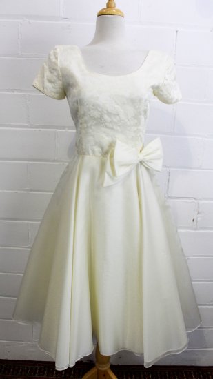 90s white wedding dress-3.jpg