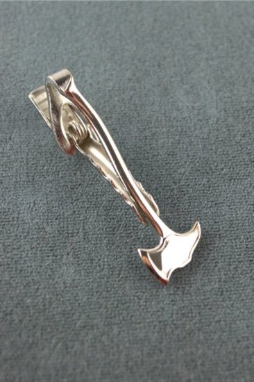 AM113-firemans ax tie clip 1950s firefighter motif vintage - 1.jpg