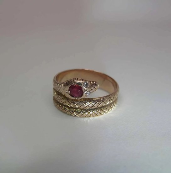 Antique-10K-Rose-Gold-Snake-Ring-full-0-720-192.jpg