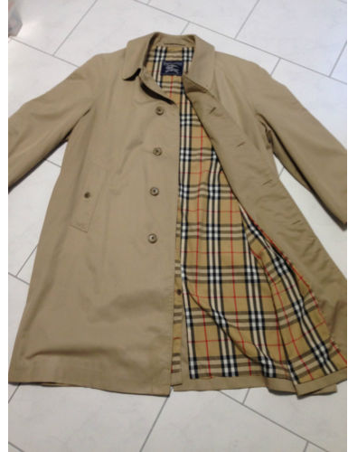 Burberry Trenchcoat Real Or Fake, How Can You Tell If A Vintage Burberry Trench Coat Is Real Or Fake