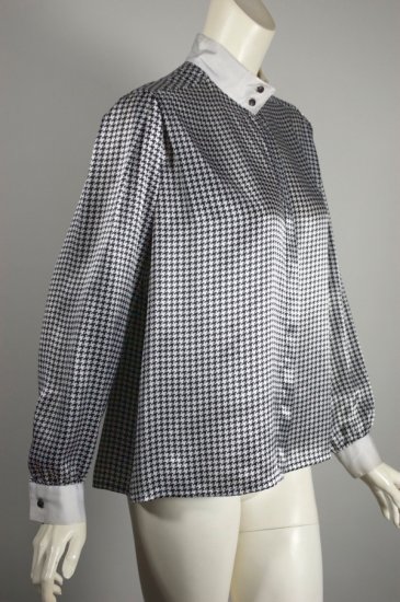 BL221-Louis Feraud 1980s blouse houndstooth print - 3.jpg