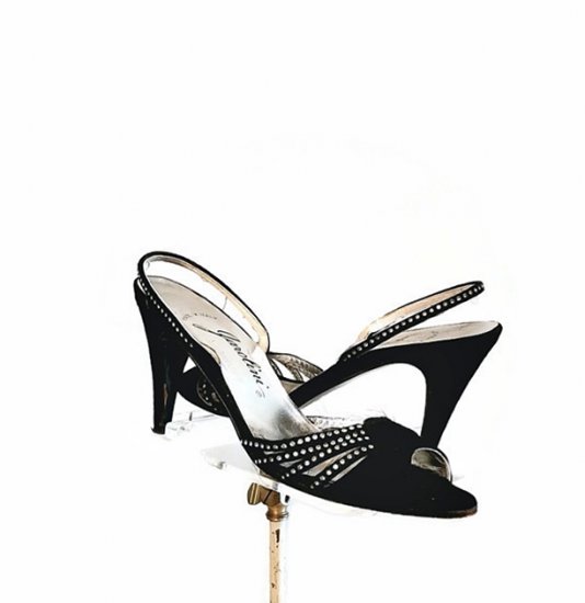 black 80s heels shoes,sling back,jewels.jpg