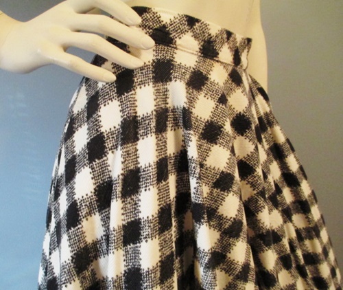 black white vintage 50s circle skirt,anothertimevintageapparel.JPG