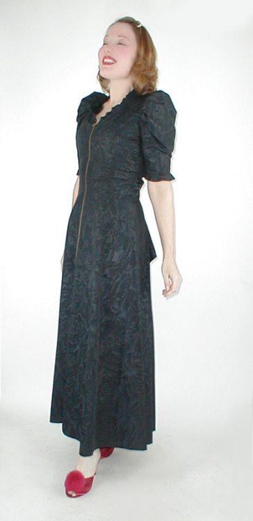 blackmoire30s1.JPG