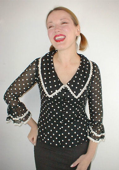 blackwhitedotgapblouse1.JPG