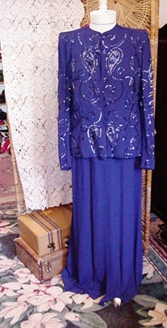 blue 40's gown 2.jpg