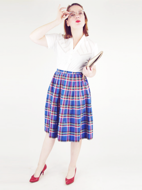 blueredplaidskirt1.png