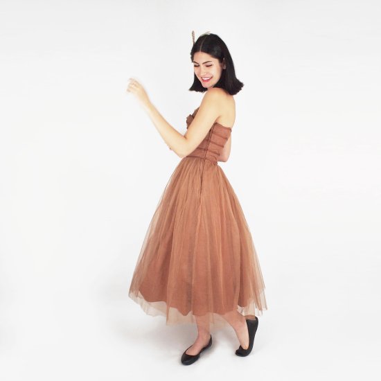 browntulle1.jpg