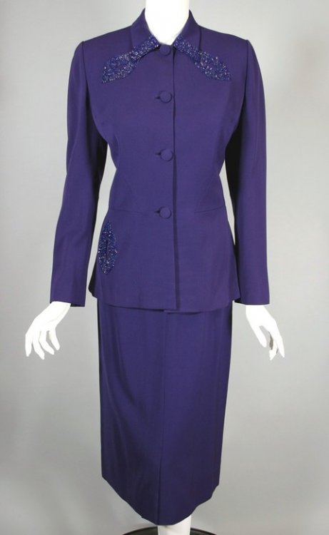 BSCH8_late_1940s_skirt_suit_beaded_purple_gabardine_Malter_5__27342.1447719198.500.780.jpg
