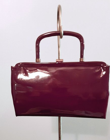 burgundy vintage 1960s small clutch bag,vtg purse,bettebegoodvintage.jpg