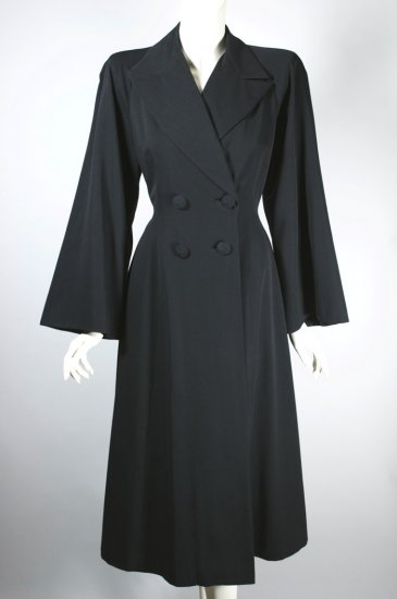 C162-Bell sleeves Lilli Ann 1940s coat black gabardine New Look - 01.jpg