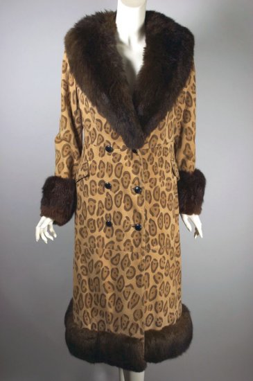 C175-possum fur collar lamb suede leopard-print coat 1970s - 01.jpg