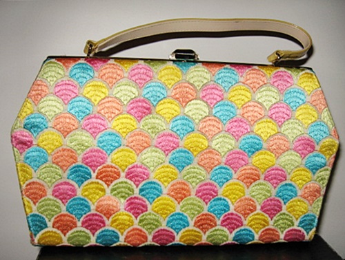 circle design purse 60s.JPG