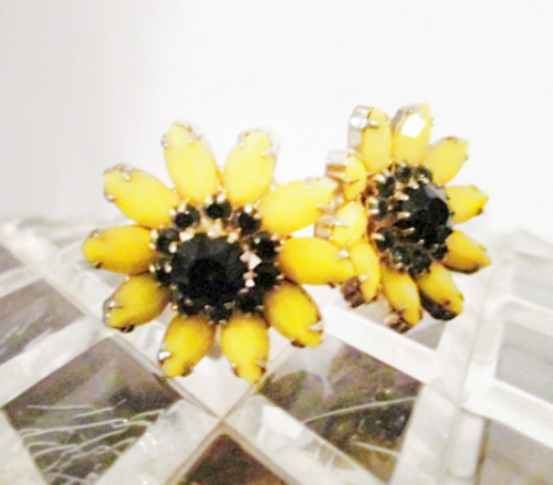clip-earrings-sunny yellow-flowers-stones-realistic-summer-jewelry-anothertimevintageapparel.JPG
