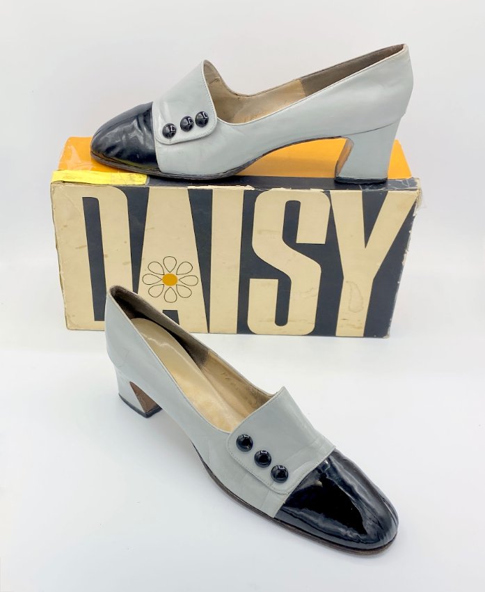 daisy shoes.jpg