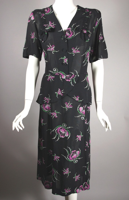 DR1186-1940s dress peplum size M L black floral print - 2.jpg
