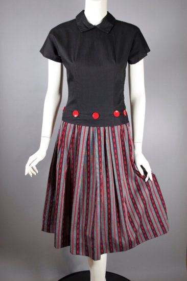 DR1248-1950s sock hop dress red black cotton dropped waist - 2.jpg