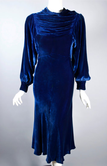 DR1254-blue rayon velvet 1930s dress bias cut full sleeves - 02.jpg