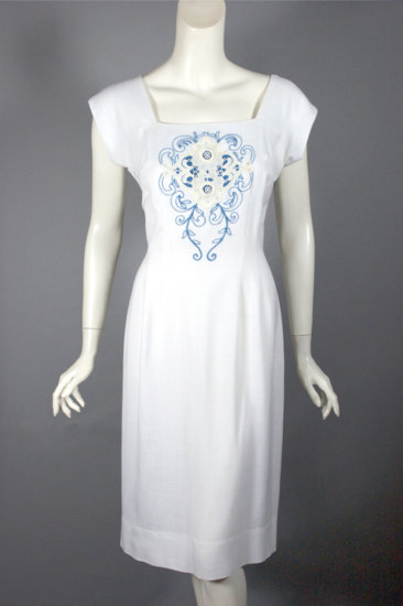 DR1297-blue trimmed white dress 1950s wiggle hourglass S - 1.jpg