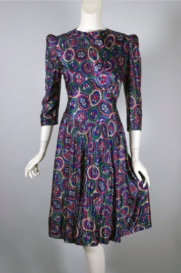 DR1355-purple print rayon jersey dress late 1930s puffed sleeve - 2.jpg