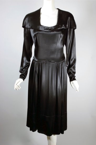 DR1368-late 1930s early 1940s dress black liquid satin rayon - 01.jpg